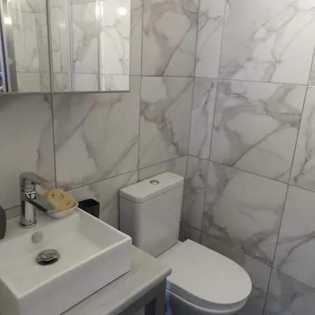 Xenonas Apartment